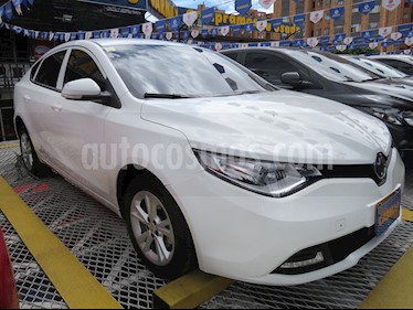 foto MG MG6 1.8 Comfort Aut usado (2018) color Blanco precio $36.900.000
