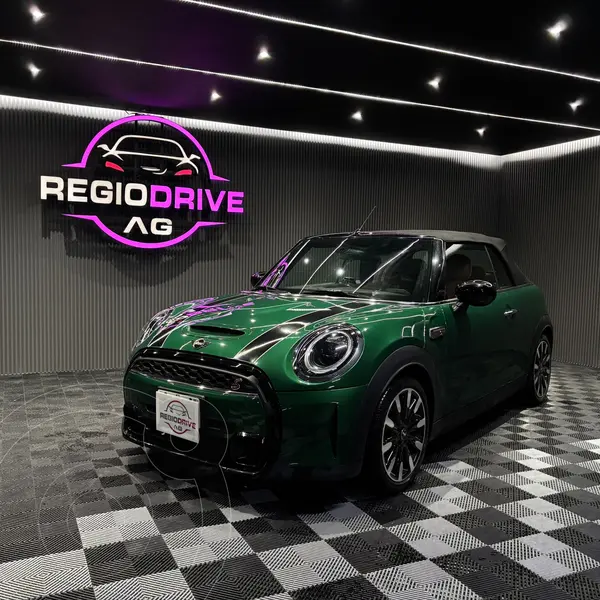 Foto MINI Cooper Convertible S Iconic Aut usado (2022) color Verde financiado en mensualidades(enganche $125,980 mensualidades desde $14,950)