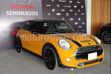 foto MINI Cooper S 3p S Hot Chili L4/2.0/T Aut usado (2018) color Naranja precio $435,000
