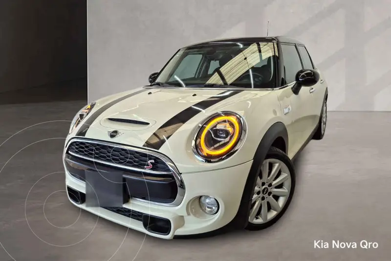 Foto MINI Cooper S Salt 5 Puertas Aut usado (2019) color Beige financiado en mensualidades(enganche $73,575 mensualidades desde $6,316)