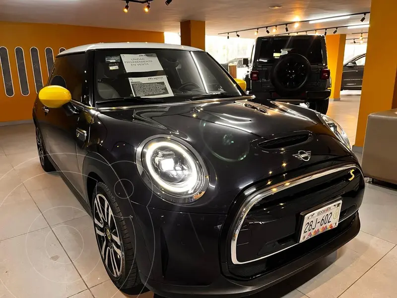 Foto MINI Cooper SE Iconic usado (2022) color Azul Marino precio $469,000