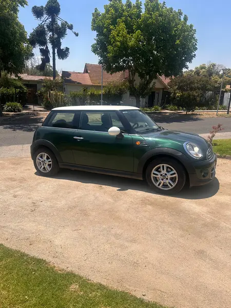 Foto MINI Cooper 1.6 STD usado (2013) color Verde precio $8.700.000