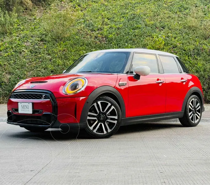 Foto MINI Cooper Classic Aut usado (2022) color Rojo precio $469,000