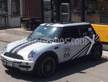 MINI Cooper Pepper usado (2002) color Gris precio $108,000