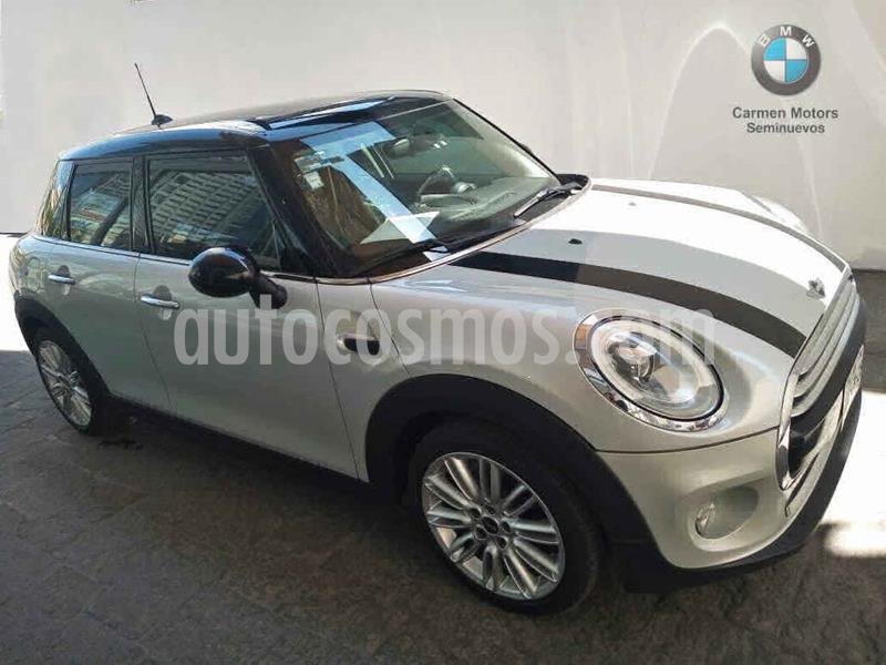 MINI Cooper Chili usado (2017) color Gris precio $300,000