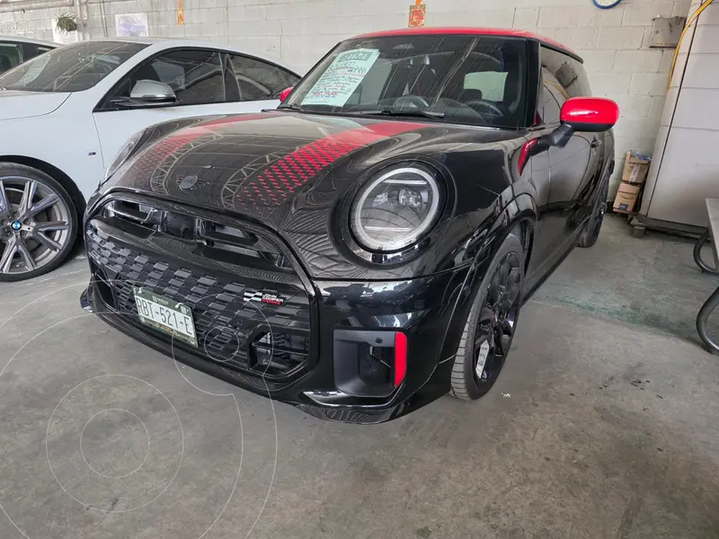 Foto MINI Cooper Iconic SE usado (2025) color Negro precio $765,900