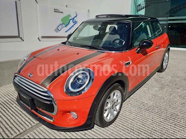 foto MINI Cooper Pepper Aut usado (2019) color Naranja precio $415,000