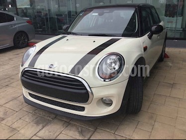 Foto MINI Cooper Salt 5 Puertas Aut usado (2016) color Blanco precio $240,000