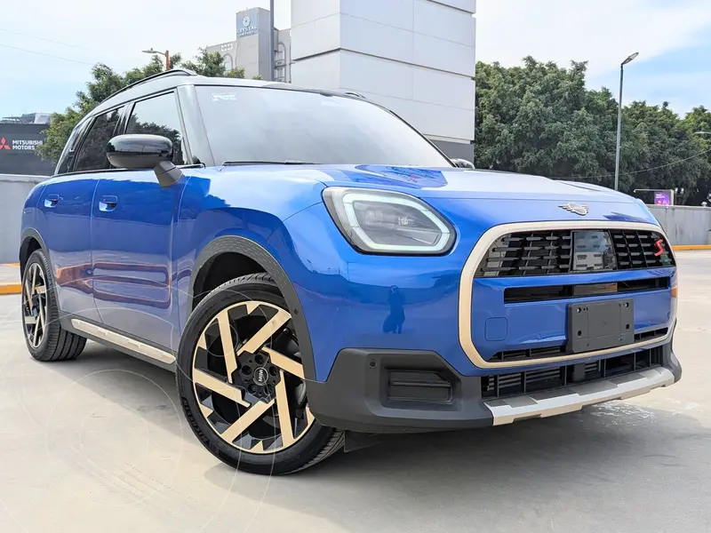 Foto MINI Countryman S All4 usado (2025) color Azul financiado en mensualidades(enganche $313,416 mensualidades desde $13,464)