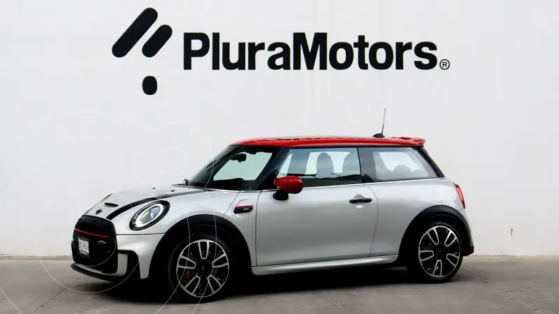 Foto MINI John Cooper Works Convertible Hot Chili Aut usado (2022) color Blanco financiado en mensualidades(enganche $111,078 mensualidades desde $9,464)