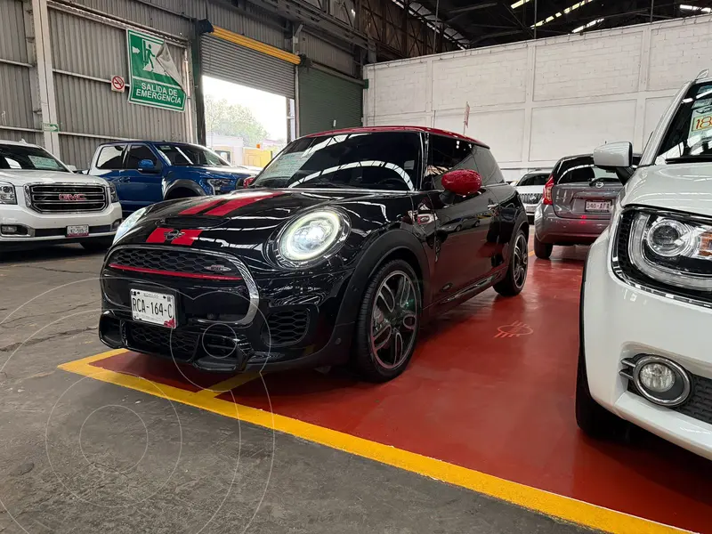 Foto MINI John Cooper Works Hot Chilli Aut usado (2021) color Negro financiado en mensualidades(enganche $115,000 mensualidades desde $10,300)