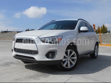 Foto venta Auto Seminuevo Mitsubishi ASX 2.0L SE (2015) color Blanco Perla