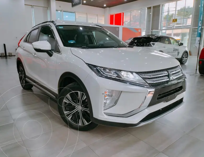 Foto Mitsubishi Eclipse Cross GLS usado (2020) color Blanco precio $324,900