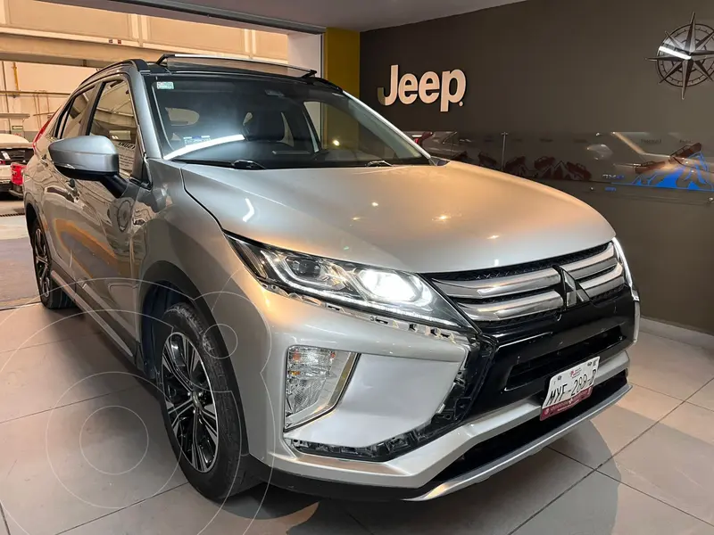 Foto Mitsubishi Eclipse Cross GLS usado (2019) color plateado precio $295,000