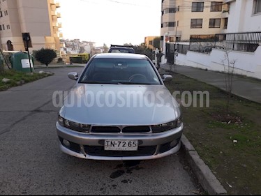 foto Mitsubishi Galant 2.0 Super Saloon Aut usado (2000) color Gris precio $2.000.000