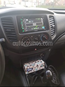 foto Mitsubishi L-200 2.0 GL 4X2 usado (2018) color Negro precio $15.000.000