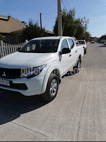 foto Mitsubishi L-200 2.4L Work CR 4X2 usado (2018) color Blanco precio $12.490.000