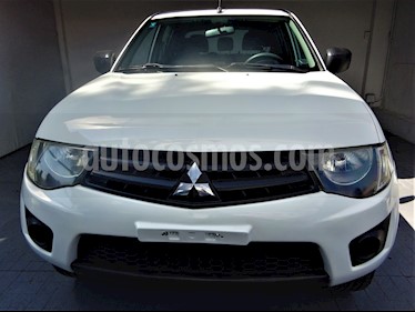 Foto venta Auto usado Mitsubishi L200 4x2 2.4L Cabina Doble (2010) color Blanco precio $165,000