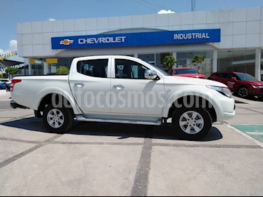 Foto venta Auto usado Mitsubishi L200 4x2 2.4L Cabina Doble (2018) color Blanco precio $349,000