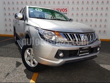 foto Mitsubishi L200 GLS 4x4 Diesel usado (2016) color Plata Metálico precio $298,000