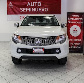 Mitsubishi L200 4x2 2.5L DI-D Cabina Doble usado (2018) color Blanco precio $320,000