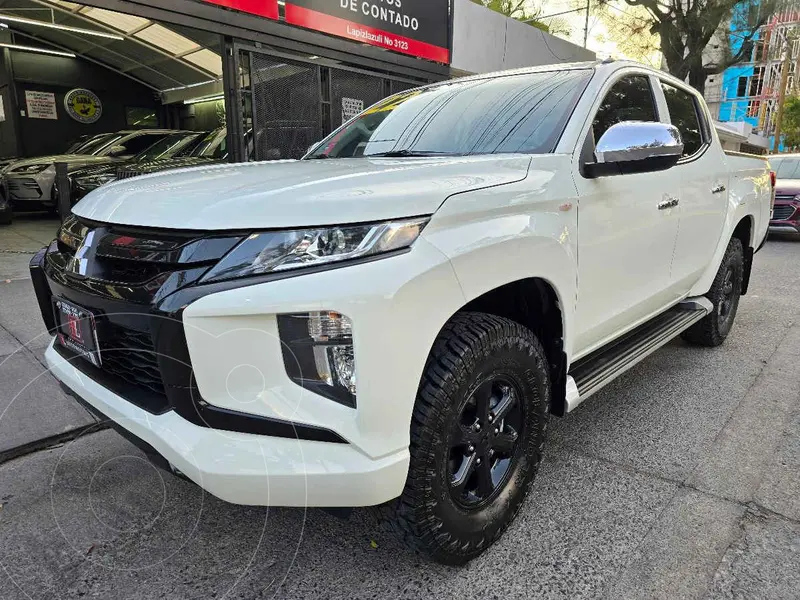 Foto Mitsubishi L200 GLX Diesel 4x4 usado (2022) color Blanco financiado en mensualidades(enganche $139,668 mensualidades desde $8,683)