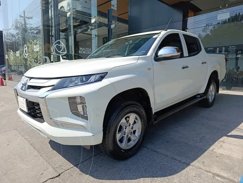 Foto Mitsubishi L200 GLX 4x2 usado (2023) color Blanco precio $387,000
