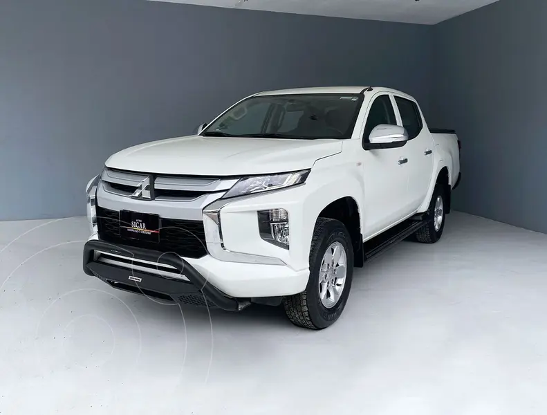 Foto Mitsubishi L200 GLX 4x2 usado (2023) color Blanco precio $389,000