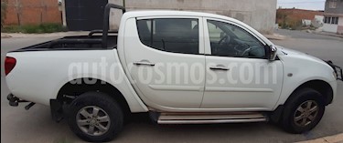 Mitsubishi L200 4x4 2.5L DI-D Cabina Doble usado (2012) color Blanco precio $140,000