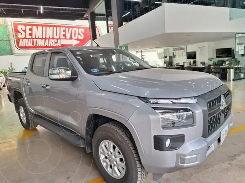 Foto Mitsubishi L200 GLX 4x4 Diesel usado (2025) color Gris precio $569,000