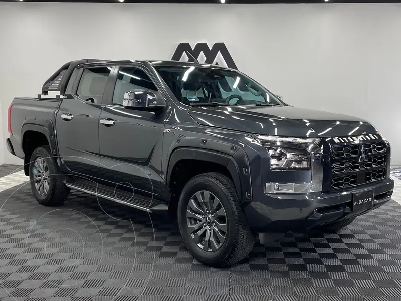 Foto Mitsubishi L200 GLS 4x4 Diesel Aut usado (2025) color Gris precio $679,999