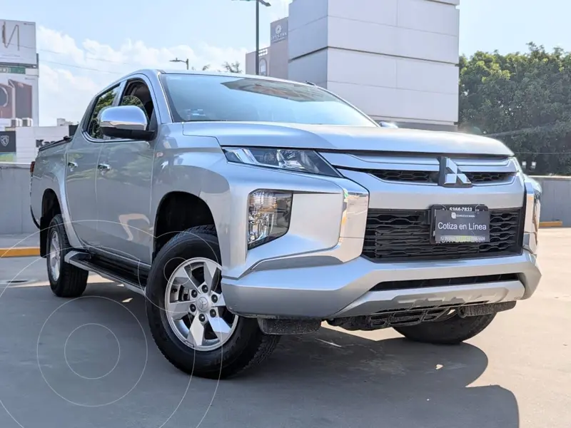 Foto Mitsubishi L200 GLX 4x2 usado (2021) color Gris precio $425,000