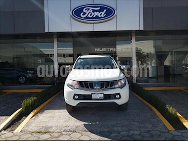 foto Mitsubishi L200 GLS DIESEL DOBLE CABINA 4X4 usado (2017) color Blanco precio $310,000