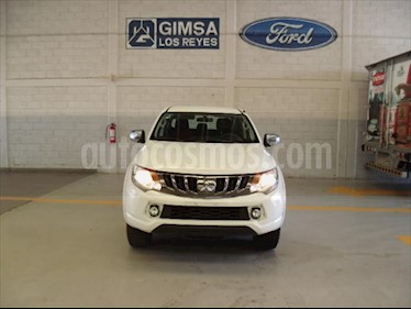 foto Mitsubishi L200 GLS GASOLINA DOBLE CABINA 4X2 usado (2017) color Blanco precio $248,000