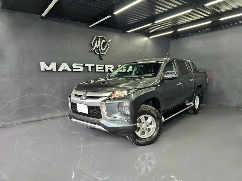 Foto Mitsubishi L200 GLX 4x2 usado (2022) color Gris Oscuro precio $369,000