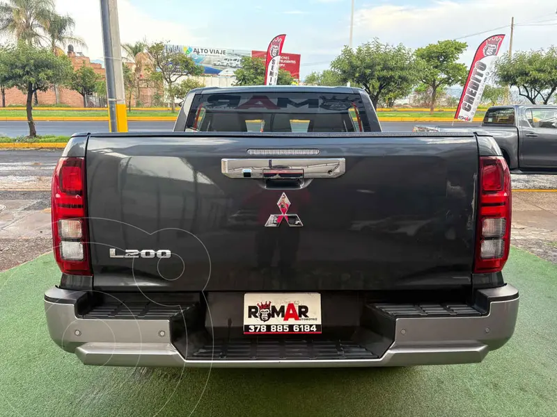 mitsubishi l200