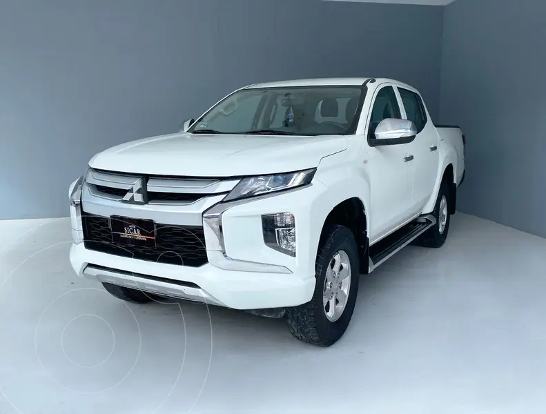 Foto Mitsubishi L200 GLX 4x2 usado (2022) color Blanco precio $319,000