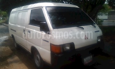 foto Mitsubishi L300 Panel 2.0L usado (2001) color Blanco precio u$s2.000