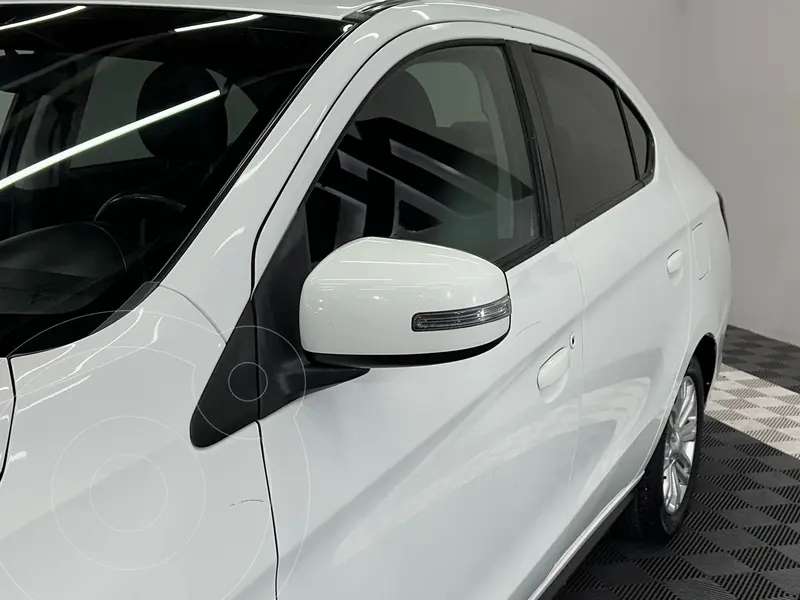 mitsubishi mirage-g4