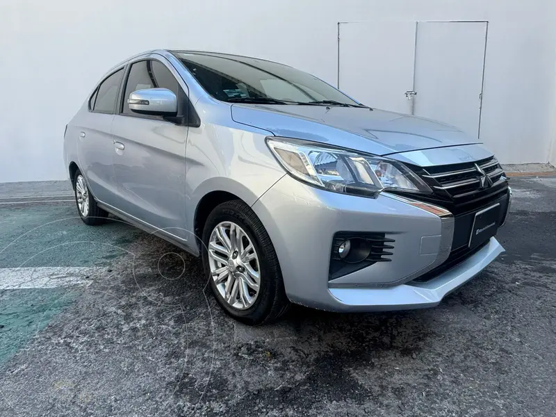 Foto Mitsubishi Mirage G4 GLS usado (2022) color plateado precio $220,000