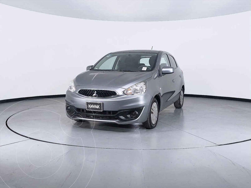 Foto Mitsubishi Mirage GLX CVT usado (2017) color Gris precio $171,999