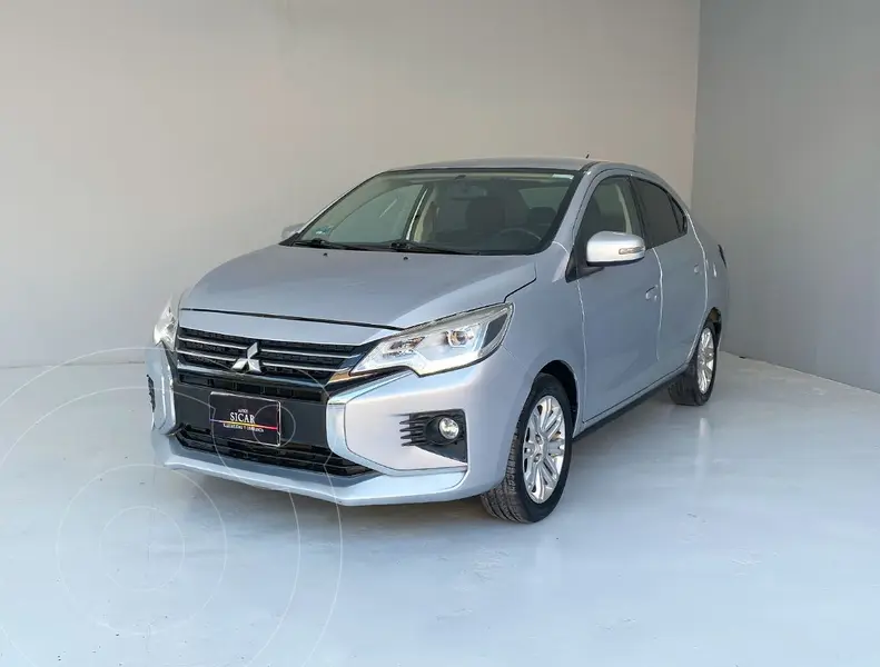 Foto Mitsubishi Mirage GLS CVT usado (2023) color plateado precio $239,000