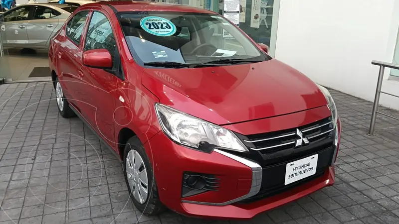 Foto Mitsubishi Mirage GLX CVT usado (2023) color Rojo precio $204,900