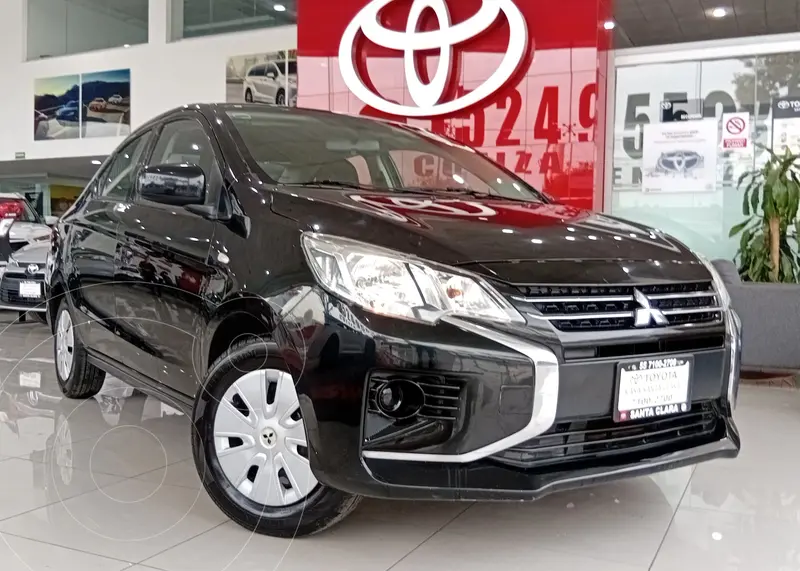 Foto Mitsubishi Mirage GLX CVT usado (2022) color Negro precio $215,000