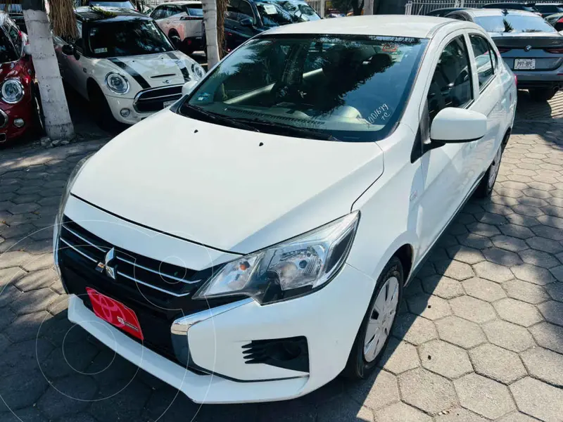 Foto Mitsubishi Mirage GLX CVT usado (2023) color Blanco precio $217,000