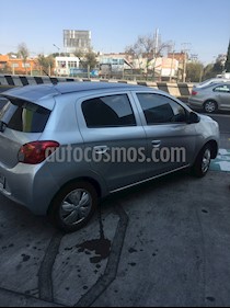 Mitsubishi Mirage GLX usado (2016) color Plata precio $85,000