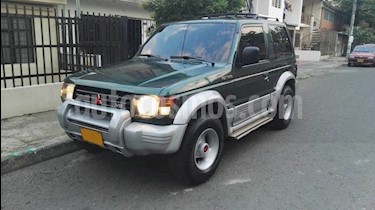 Foto venta Carro usado Mitsubishi Montero 3.0L 3P (1999) color Verde precio $21.000.000