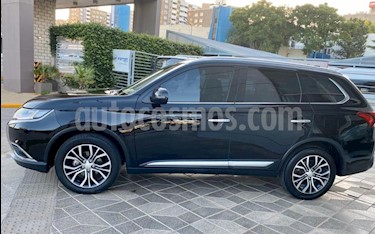 Mitsubishi Outlander Sport GLS 2.0 4x2 usado (2017) color Negro precio $2.400.000