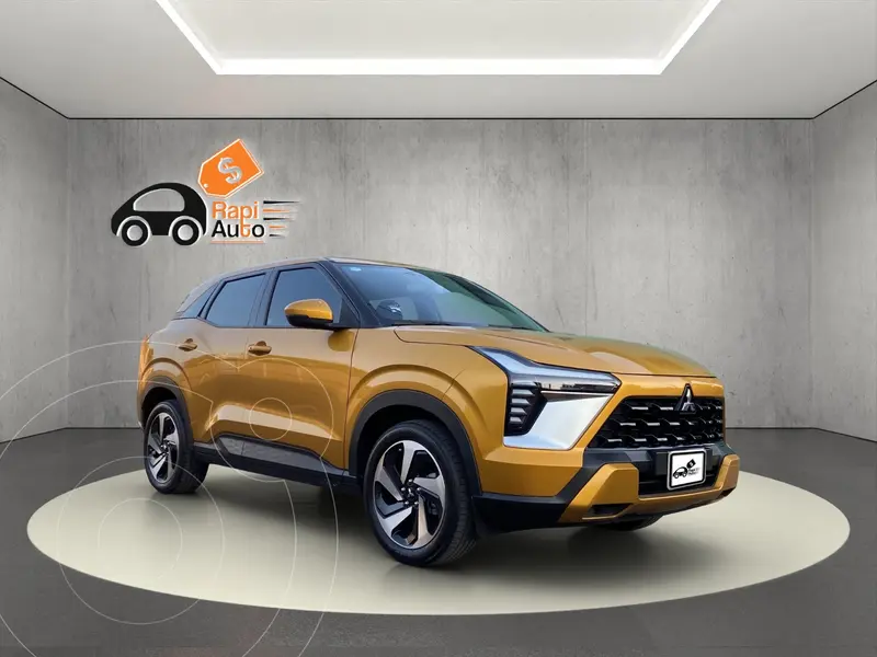 Foto Mitsubishi Outlander Sport SE Plus usado (2025) color Amarillo Carman financiado en mensualidades(enganche $98,157 mensualidades desde $10,072)