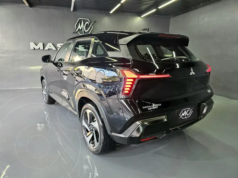 mitsubishi outlander-sport